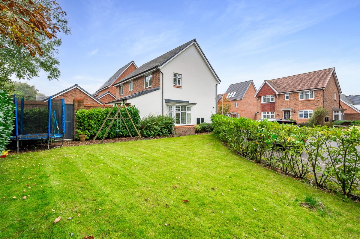 Images for Broadfern, Standish, Wigan