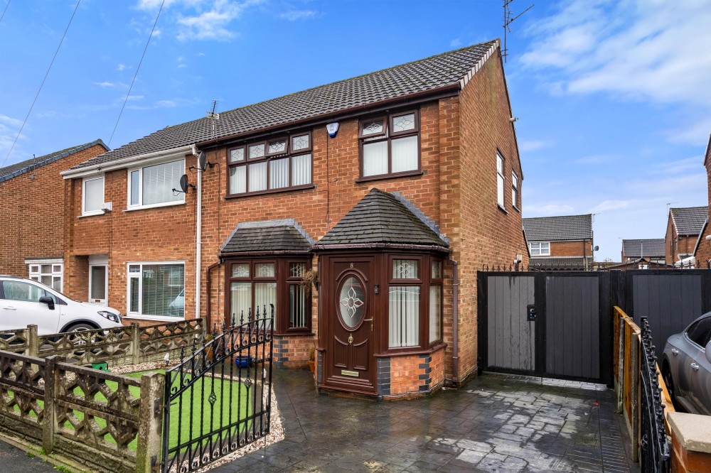 View Full Details for Penshaw Avenue, Wigan