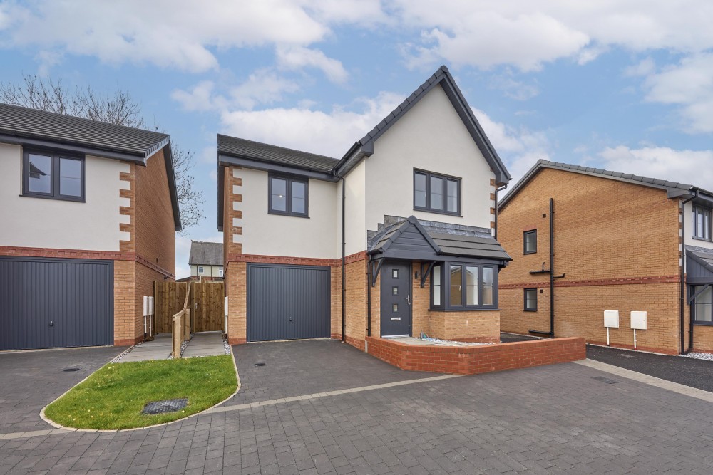 View Full Details for Hilltop Close, off Redwood Drive, Chorley