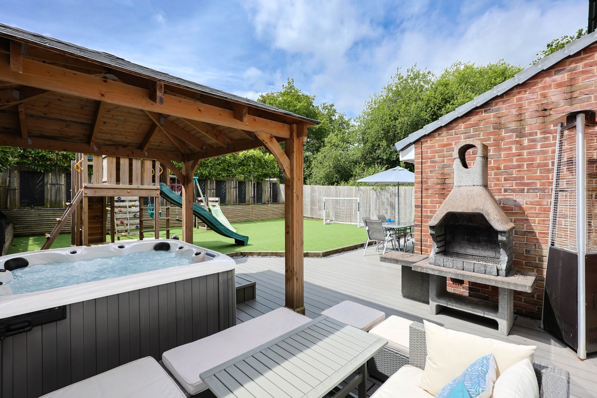 Images for Broadfern, Standish, Wigan