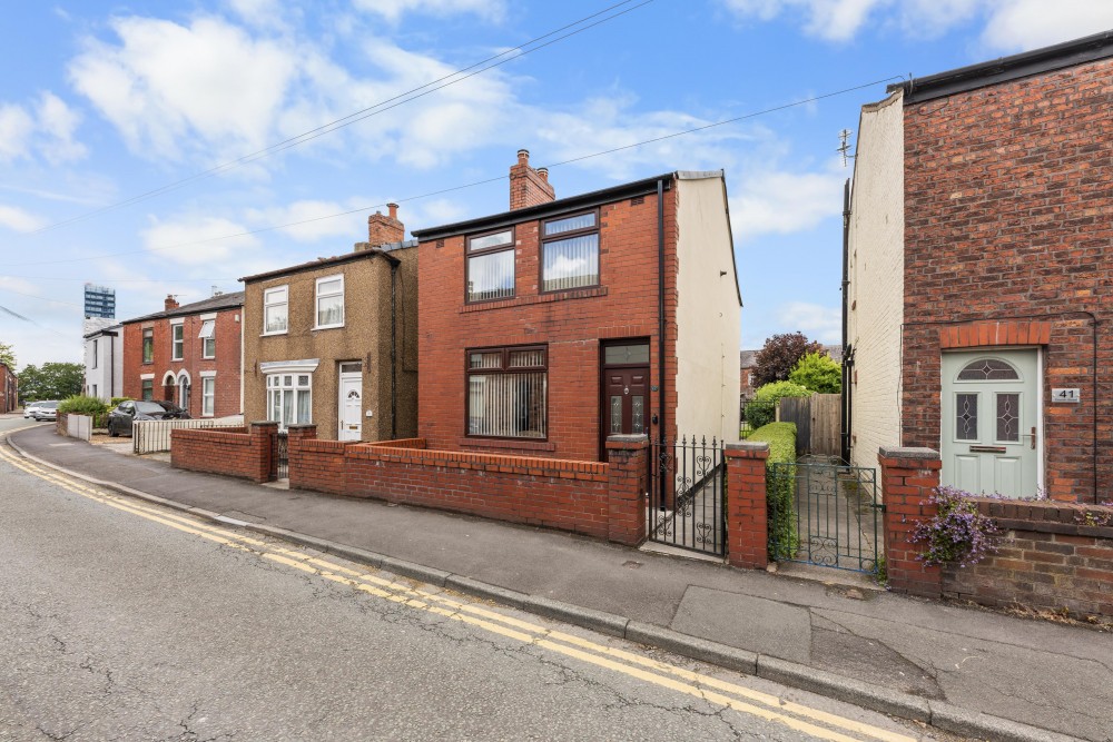 View Full Details for Church Street, Standish, Wigan