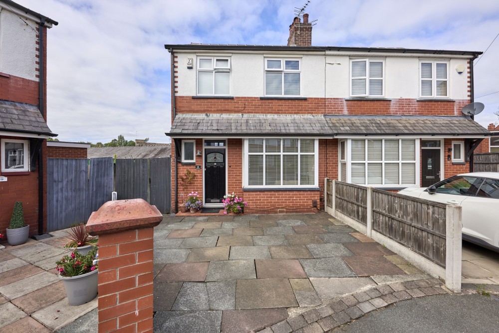 View Full Details for Silverdale, Swinley, Wigan