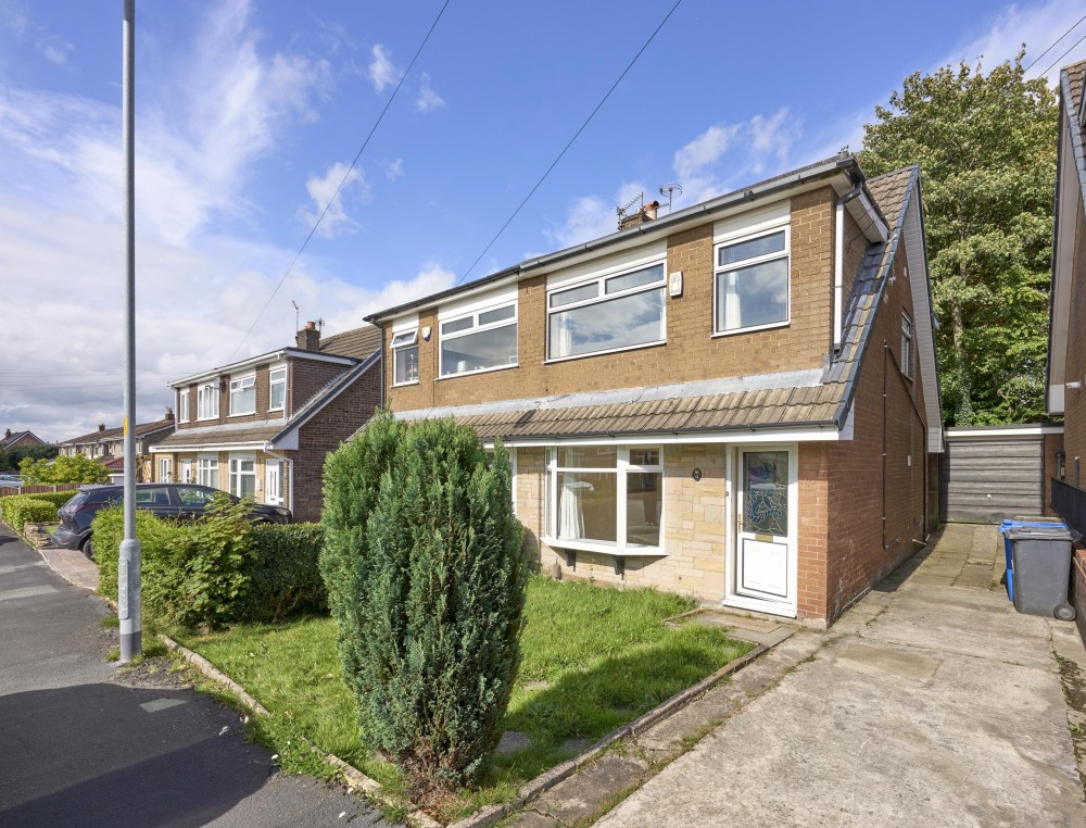 View Full Details for Robin Hill Drive, Standish, Wigan