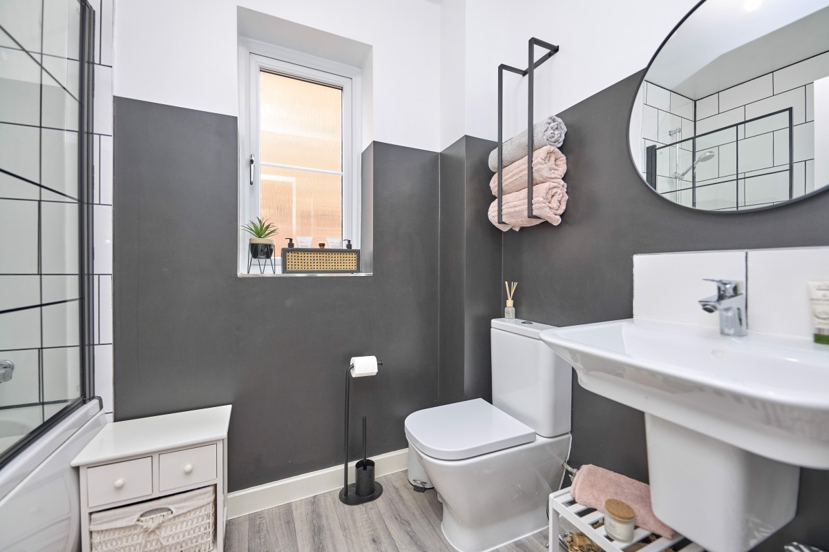 Images for Buttercup Meadow Standish