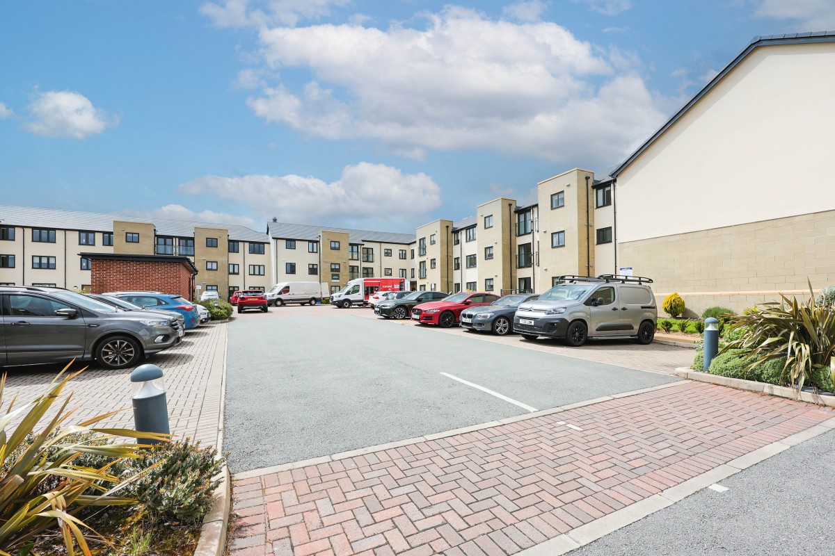 Images for Berystede Court, Wellington Place, Standish