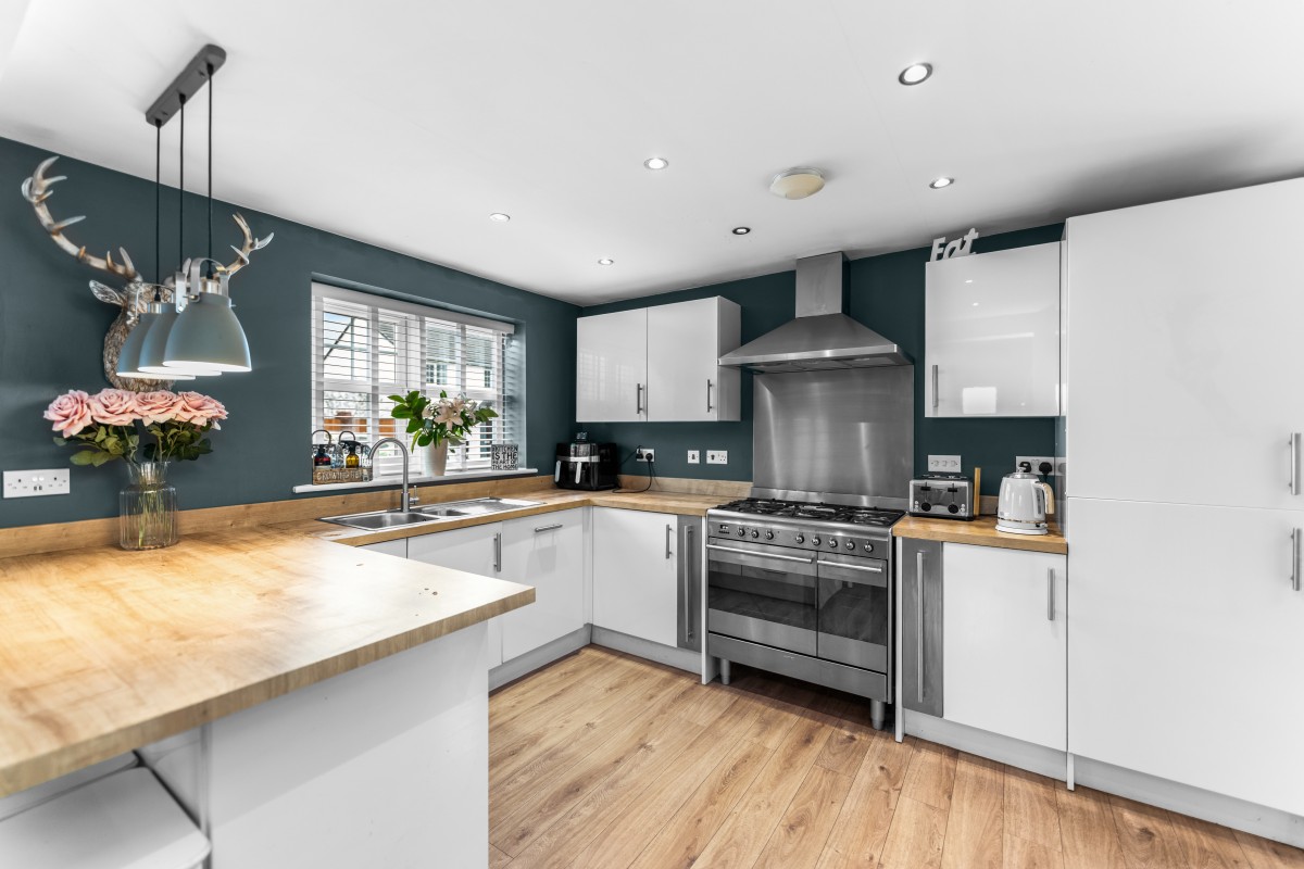 Images for Lyon Close, Shevington