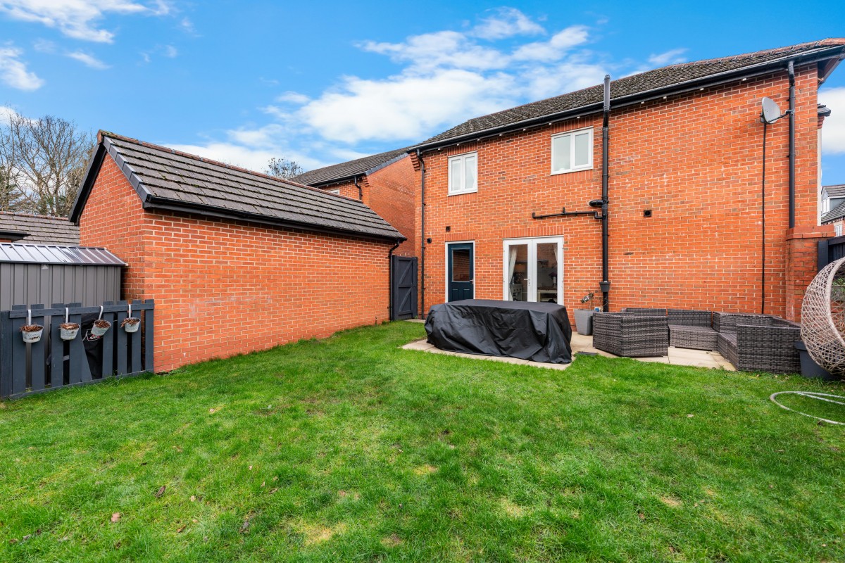 Images for Lyon Close, Shevington