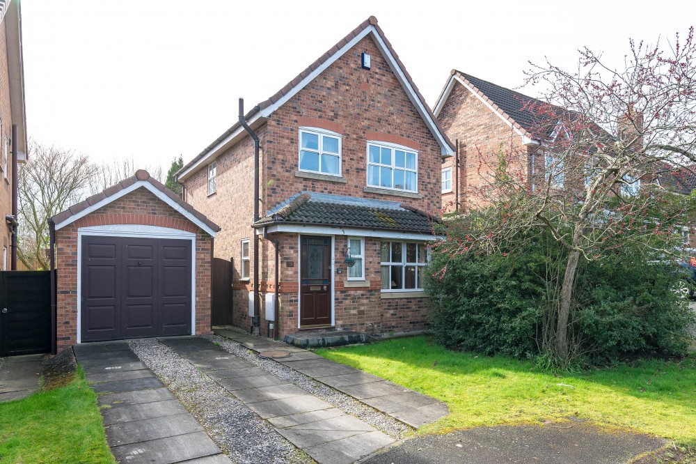 View Full Details for Fontwell Close, Standish, Wigan