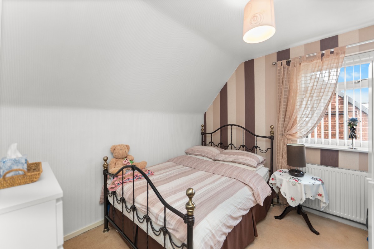 Images for Sterndale Avenue, Standish