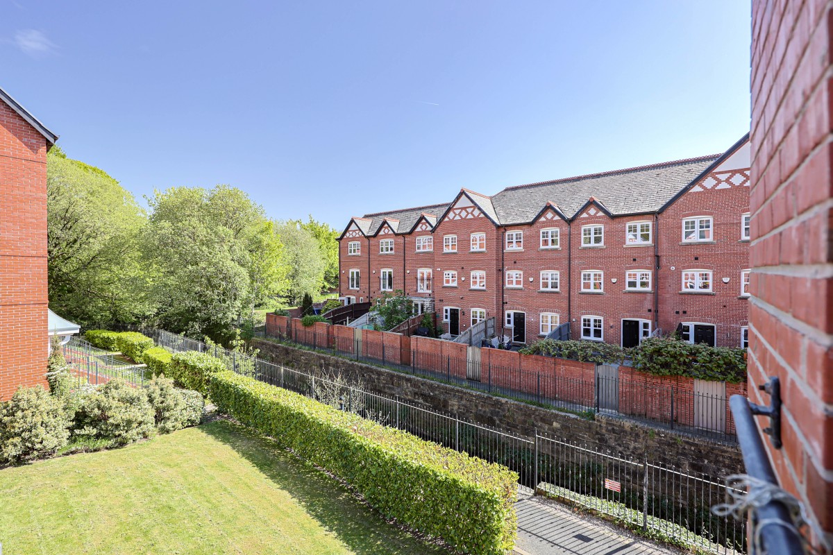 Images for Alden Close, Standish, Wigan, WN1 2TS