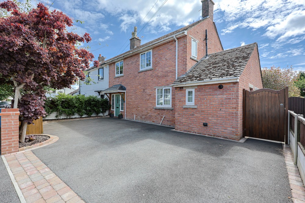 View Full Details for Graham Avenue, Appley Bridge